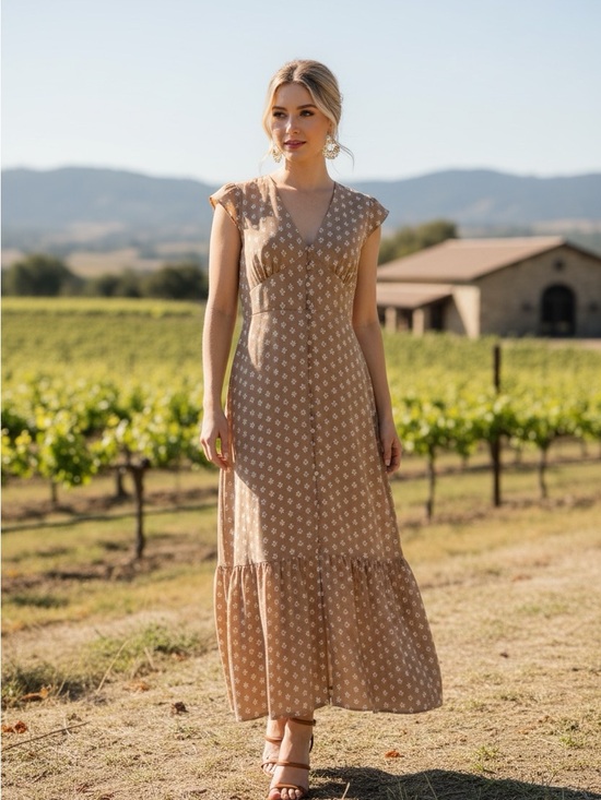 Monteau Dresses & Skirts - Monteau V-Neck Flutter Sleeves Tan Floral Patterned Maxi Dress Size L Like New